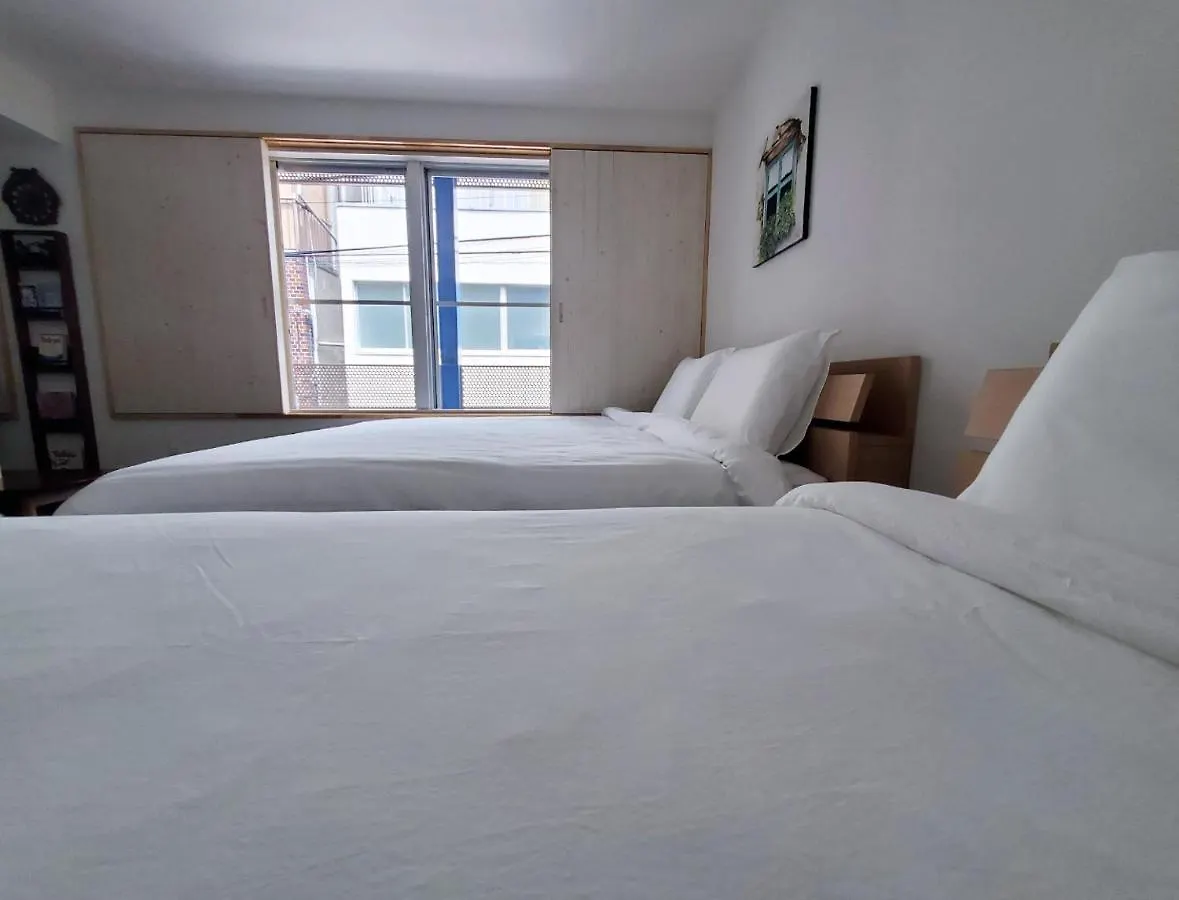 Rooms Tokyo