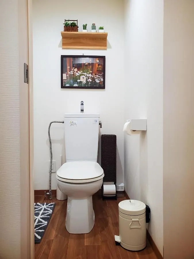 Rooms Tokyo Guest house